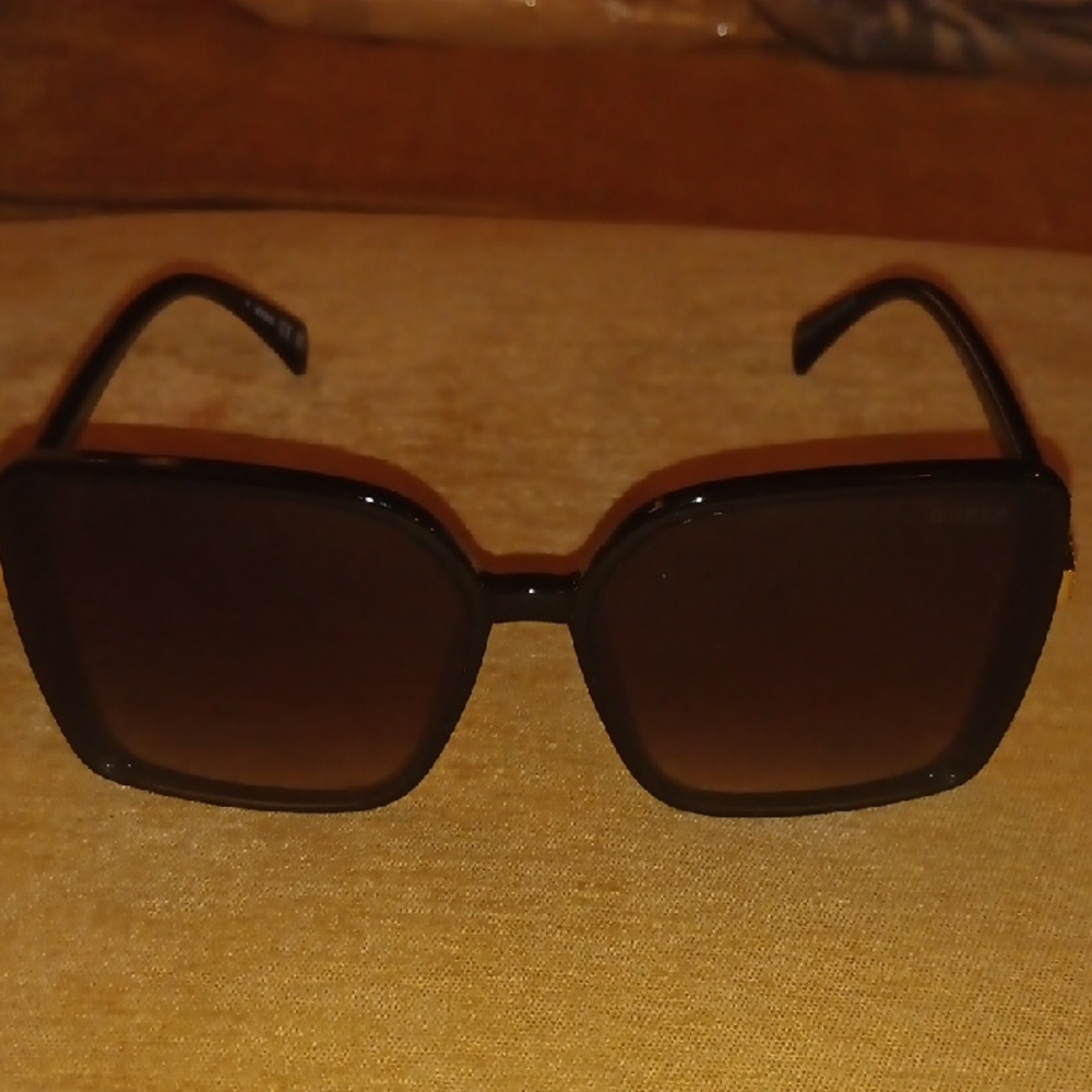 Guess Black Oversized Sunglasses